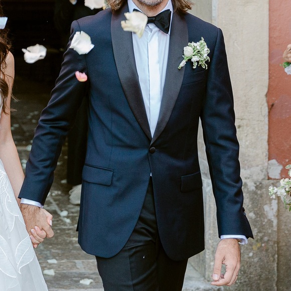 Hawes and Curtis Tuxedo - Picture 2 of 2